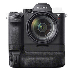 Sony a7R-III front